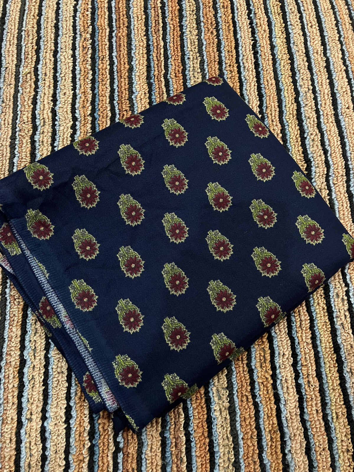 Winter Dhanak 2pc Suit  5 Gaz Cutting | Soft & Warm