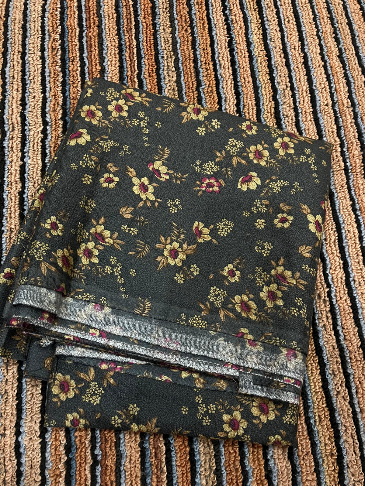 Winter Dhanak 2pc Suit  5 Gaz Cutting | Soft & Warm